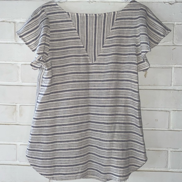 Striped Patterned Blouse - Picture 2 of 3